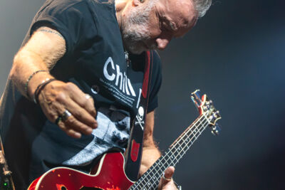 Peter Hook & The Light @ Ancienne Belgique, picture 15, photographed by Bart Janssens - FrontView Magazine