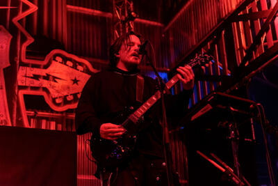 Baby Lasagna @ Paaspop 2026, picture 11, photographed by Peter Smet - FrontView Magazine