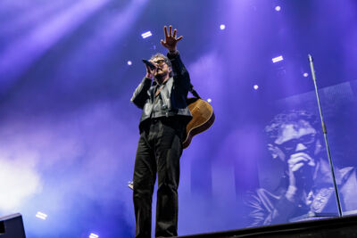 Cian Ducrot @ Paaspop 2026, foto 8, foto's door Peter Smet - FrontView Magazine