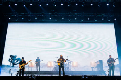 Kensington @ Paaspop 2026, picture 4, photographed by Peter Smet - FrontView Magazine
