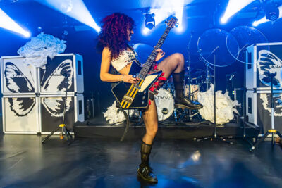 Nova Twins @ Trix, picture 17, photographed by Marc Verdonck - FrontView Magazine