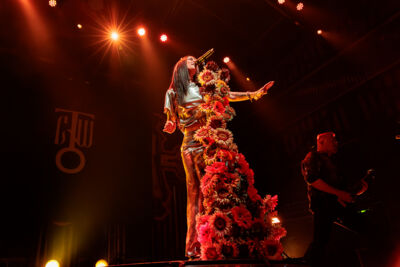 Charlotte Wessels @ Paaspop 2026, foto 1, foto's door Peter Smet - FrontView Magazine