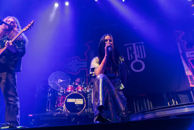 Charlotte Wessels @ Paaspop 2026, foto 13, foto's door Peter Smet - FrontView Magazine