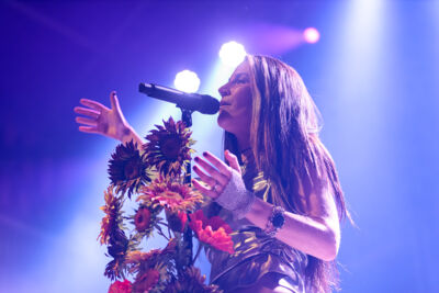 Charlotte Wessels @ Paaspop 2026, foto 16, foto's door Peter Smet - FrontView Magazine