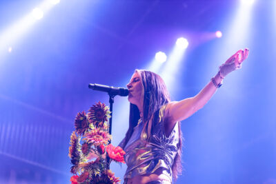 Charlotte Wessels @ Paaspop 2026, foto 17, foto's door Peter Smet - FrontView Magazine