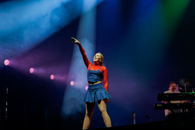 Samson En Marie @ Paaspop 2026, picture 7, photographed by Peter Smet - FrontView Magazine