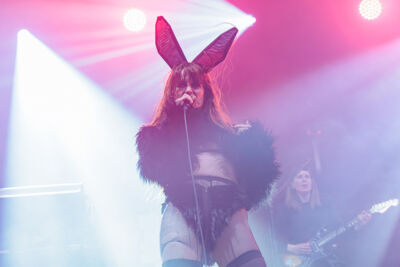 Merol @ Paaspop 2026, picture 7, photographed by Peter Smet - FrontView Magazine