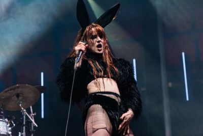 Merol @ Paaspop 2026, picture 8, photographed by Peter Smet - FrontView Magazine