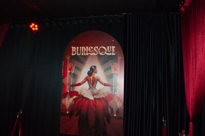 Rode Loper Burlesque 2 @ Het Witte Paard, picture 2, photographed by Peter Minnebo, Luc Lemmens - FrontView Magazine