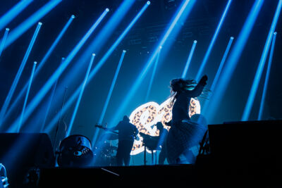 S10 @ Paaspop 2026, picture 4, photographed by Peter Smet - FrontView Magazine