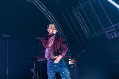 Zwangere Guy @ Paaspop 2026, picture 4, photographed by Peter Smet - FrontView Magazine