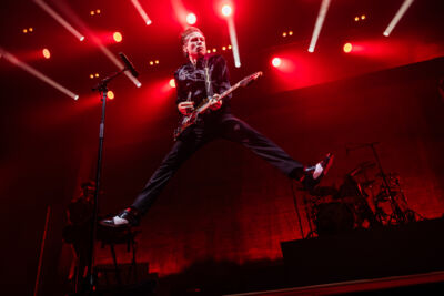 Franz Ferdinand @ 013, picture 8, photographed by Dorien Goetschalckx - FrontView Magazine