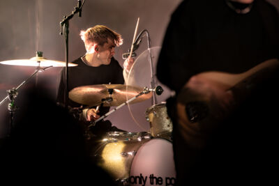 Only The Poets @ Trix, picture 18, photographed by Anoek Houben - FrontView Magazine