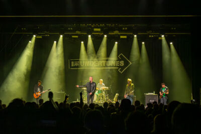 The Undertones @ Trix, picture 11, photographed by Bart Janssens - FrontView Magazine