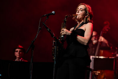 Jools Holland and His Rhythm & Blues Orchestra @ De Roma, picture 2, photographed by Marc Verdonck - FrontView Magazine