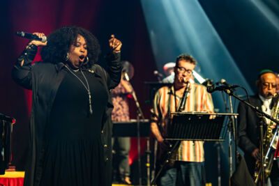 Jools Holland and His Rhythm & Blues Orchestra @ De Roma, picture 20, photographed by Marc Verdonck - FrontView Magazine