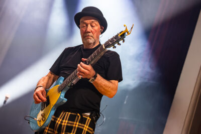Fischer-Z 50 jaar jubileumconcert @ De Roma, picture 18, photographed by Marc Verdonck - FrontView Magazine