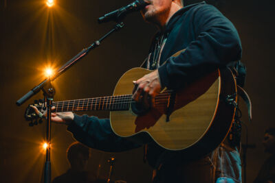 Dermot Kennedy @ Vorst Nationaal, picture 10, photographed by Jelle Meersschaut - FrontView Magazine