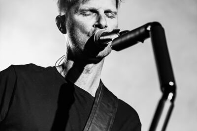 Zornik @ Blues Peer, picture 2, photographed by Leen Verlinden - FrontView Magazine