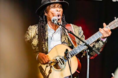 Brushy One String @ Blues Peer, picture 3, photographed by Leen Verlinden - FrontView Magazine