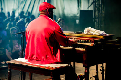 Delvon Lamarr Organ Trio @ Blues Peer, foto 8, foto's door Leen Verlinden - FrontView Magazine