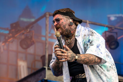 Teddy Swims @ Pinkpop, picture 12, photographed by Anoek Houben - FrontView Magazine