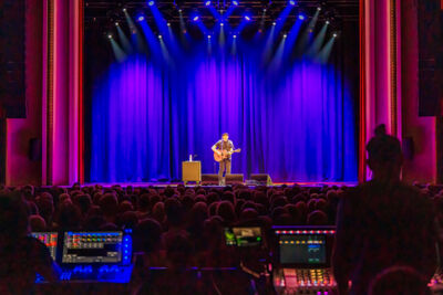 Richard Thompson in concert @ De Roma, picture 3, photographed by Paul Jongeneelen - FrontView Magazine