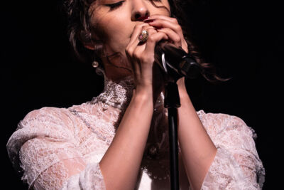 Faouzia @ Botanique, foto 8, foto's door Kaat Steukers - FrontView Magazine