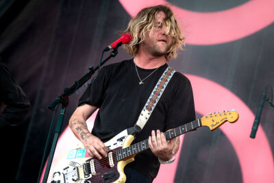 Royel Otis @ Pinkpop, picture 4, photographed by Anoek Houben - FrontView Magazine