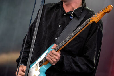 Royel Otis @ Pinkpop, picture 1, photographed by Anoek Houben - FrontView Magazine