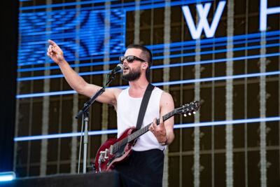 White Lies @ Pinkpop, foto 12, foto's door Anoek Houben - FrontView Magazine