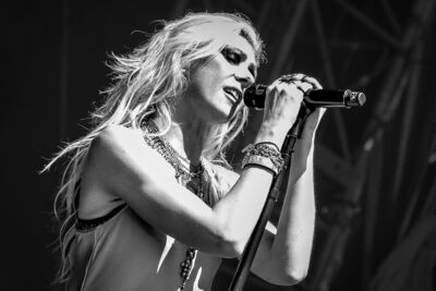The Pretty Reckless @ Pinkpop, picture 1, photographed by Anoek Houben - FrontView Magazine