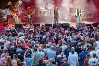 The Black Crowes @ OLT Rivierenhof, picture 3, photographed by Björn Franck - FrontView Magazine