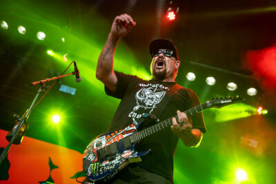 Pennywise @ Jera On Air, picture 3, photographed by Anoek Houben - FrontView Magazine