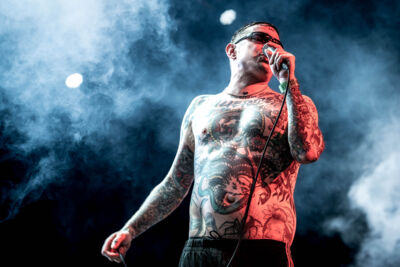 Viagra Boys @ Jera On Air, picture 2, photographed by Anoek Houben - FrontView Magazine