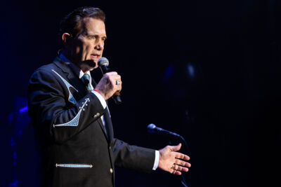 Chris Isaak @ Sjock, foto 11, foto's door David Johnson - FrontView Magazine
