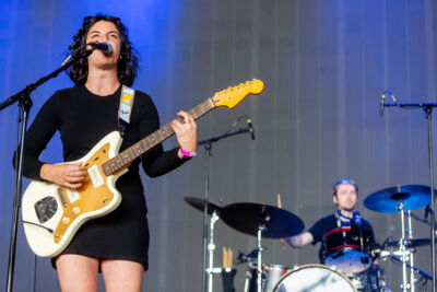 Rosie Stuart @ Rock Zottegem 2026, picture 3, photographed by Edwin Houdevelt - FrontView Magazine