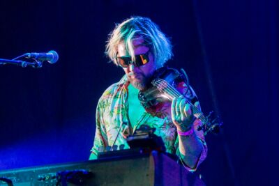 dEUS @ Rock Zottegem 2026, photo 16 of 17, photographed by Edwin Houdevelt - FrontView Magazine