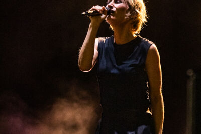 Hooverphonic @ Beleuvenissen, picture 20, photographed by Jürgen Bruynooghe - FrontView Magazine