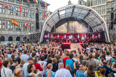 Vlaanderen Feest @ Grote Markt Antwerpen, foto 9, foto's door Dimitri Vanlommel - FrontView Magazine