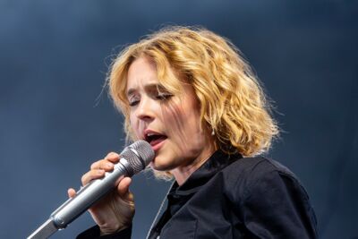 Pommelien Thijs @ Rock Zottegem 2026, picture 5, photographed by Edwin Houdevelt - FrontView Magazine