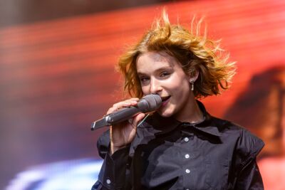 Pommelien Thijs @ Rock Zottegem 2026, picture 20, photographed by Edwin Houdevelt - FrontView Magazine