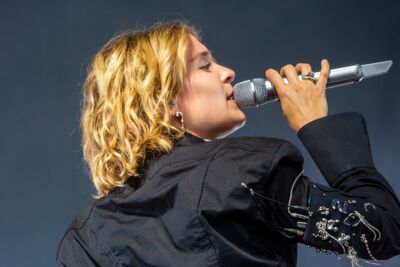 Pommelien Thijs @ Rock Zottegem 2026, picture 3, photographed by Edwin Houdevelt - FrontView Magazine
