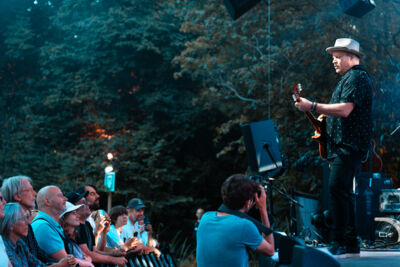 Counting Crows @ OLT Rivierenhof, picture 12, photographed by Björn Franck - FrontView Magazine
