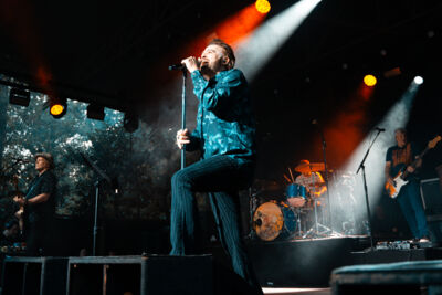 Counting Crows @ OLT Rivierenhof, picture 4, photographed by Björn Franck - FrontView Magazine