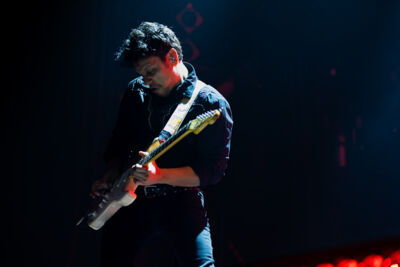 Juanes @ 013 Tilburg, picture 12, photographed by Danielle Stoop - FrontView Magazine