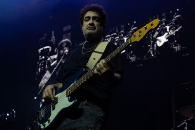 Juanes @ 013 Tilburg, picture 5, photographed by Danielle Stoop - FrontView Magazine