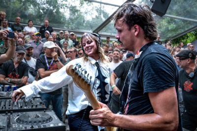 Lolalita & Brennt @ Rock Herk, foto 4, foto's door Anoek Houben - FrontView Magazine