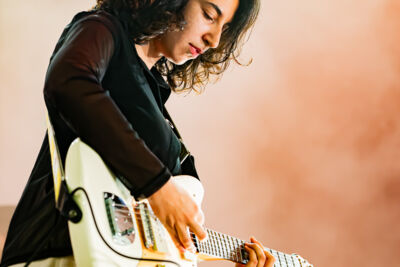 Rosie Stuart @ Rock Herk, picture 1, photographed by Leen Verlinden - FrontView Magazine