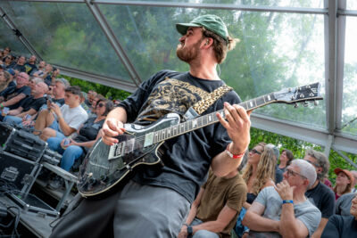 Wijf @ Rock Herk, foto 4, foto's door Anoek Houben - FrontView Magazine